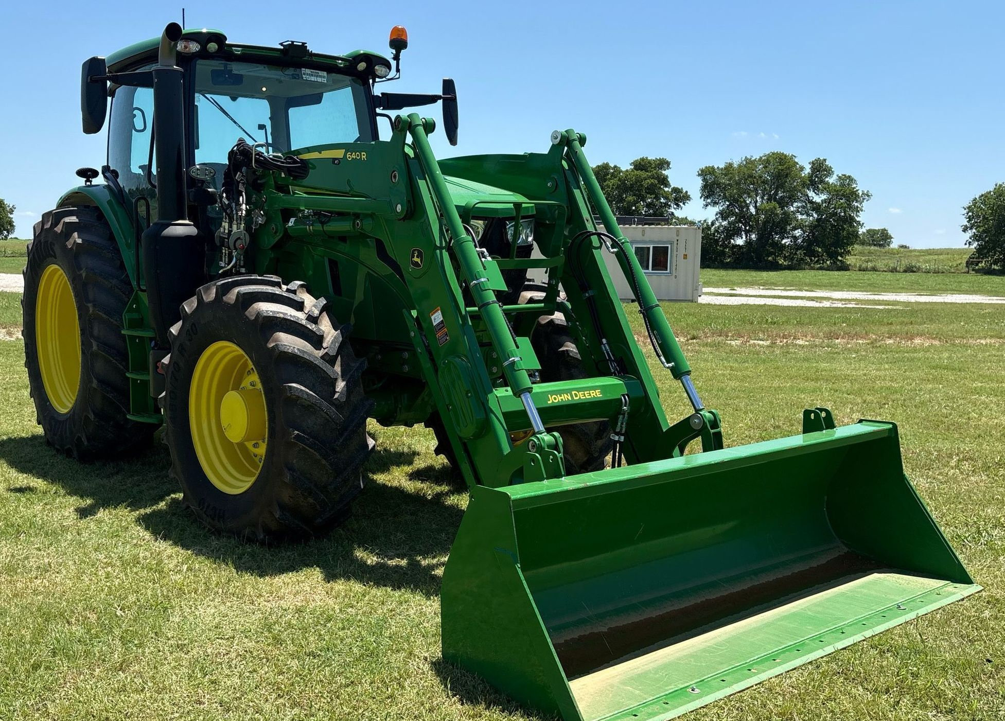 John Deere 6R 145 MFWD 3